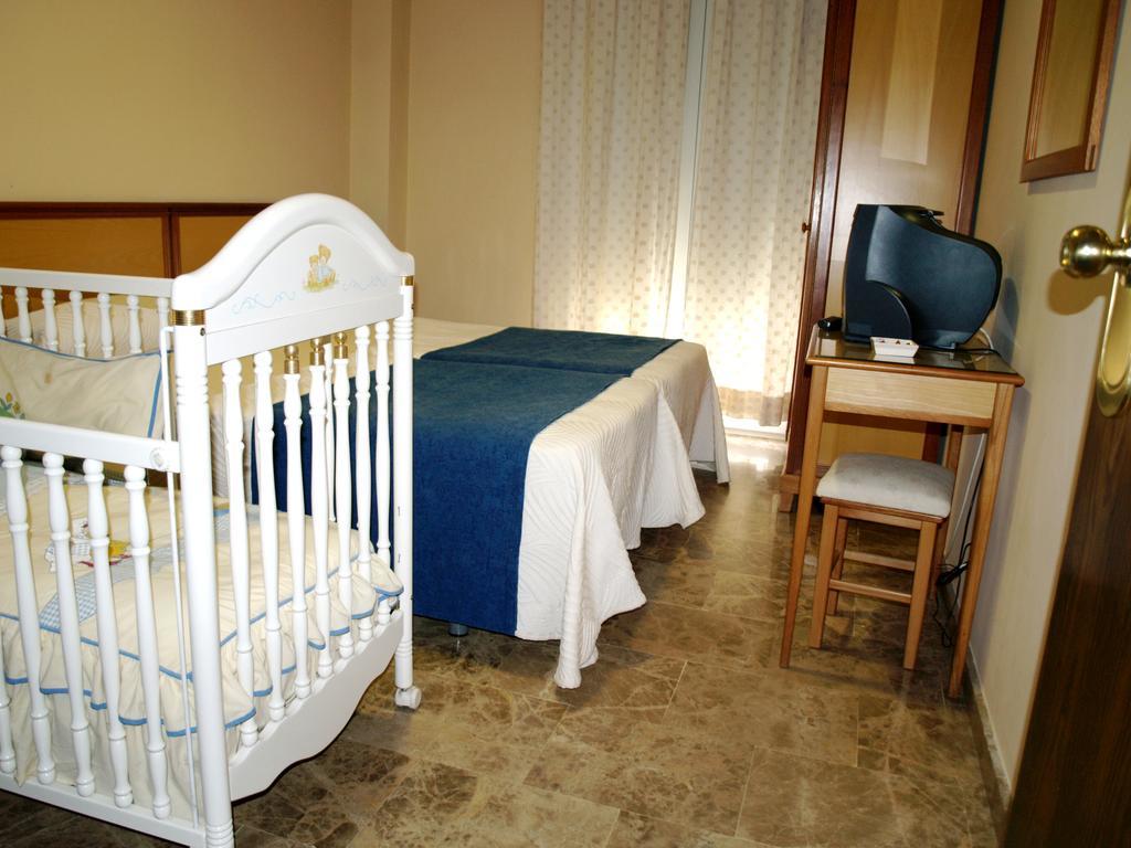 Hotel Al-Yussana Lucena Ngoại thất bức ảnh