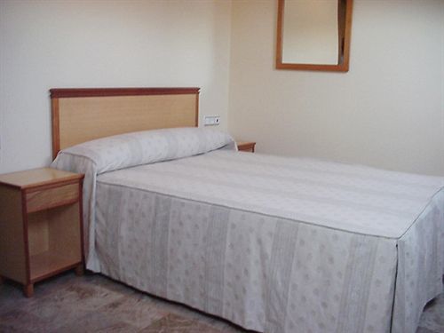 Hotel Al-Yussana Lucena Ngoại thất bức ảnh