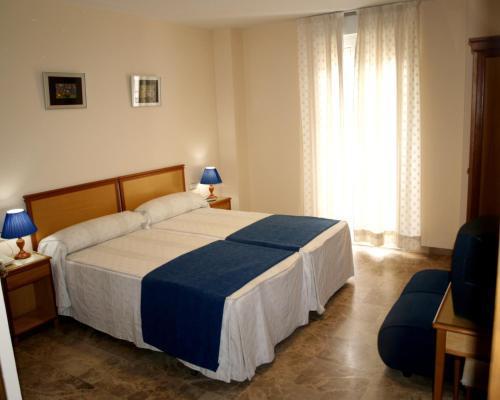 Hotel Al-Yussana Lucena Ngoại thất bức ảnh