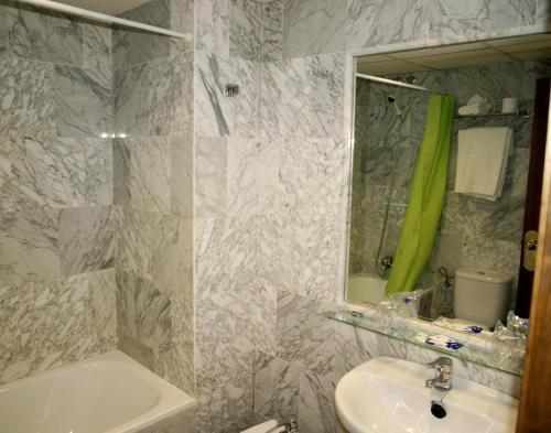 Hotel Al-Yussana Lucena Ngoại thất bức ảnh
