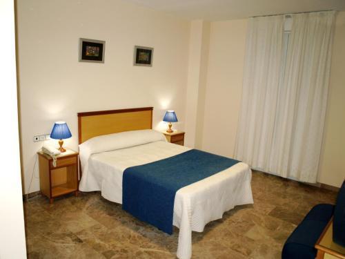 Hotel Al-Yussana Lucena Ngoại thất bức ảnh